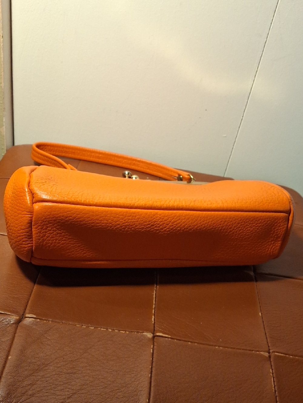Vintage Orange Leather Top-Handle Frame Bag with Coin Pouch - Picture 4 of 9